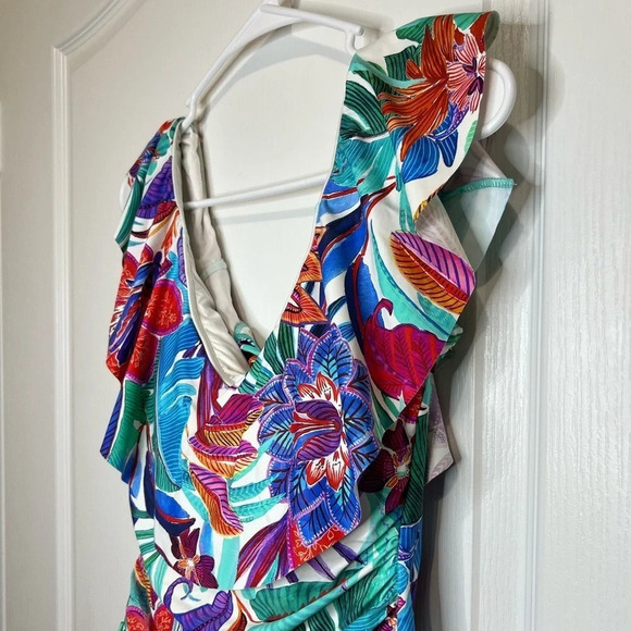 La Blanca Tropics of Tropez Off-the-Shoulder Ruffle One-Piece Swimsuit size 12 - Picture 13 of 16